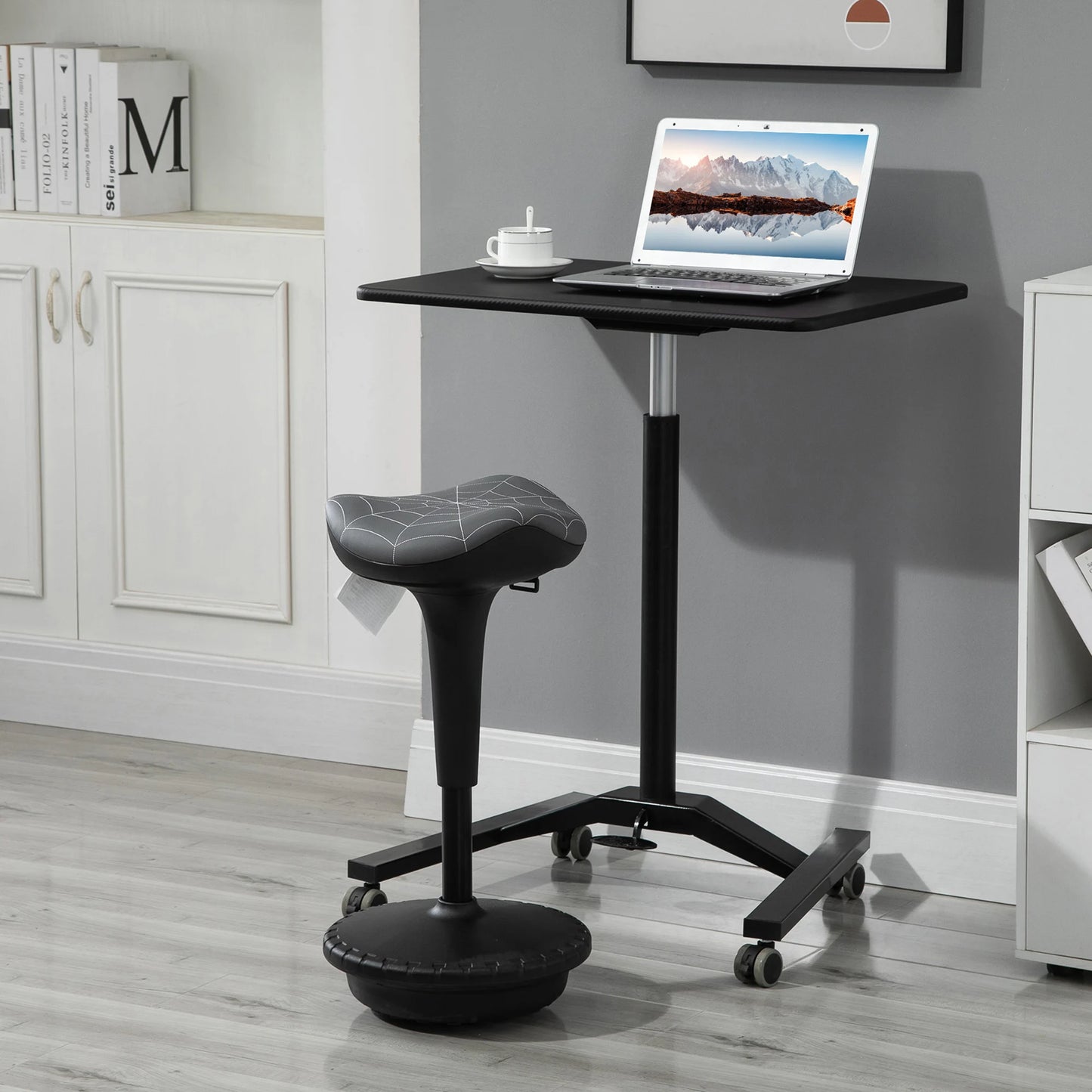 Ergonomische Stehhilfe Höhenverstellbar Schwarz – Dynamischer Stehhocker mit Wippfunktion & Sattelsitz