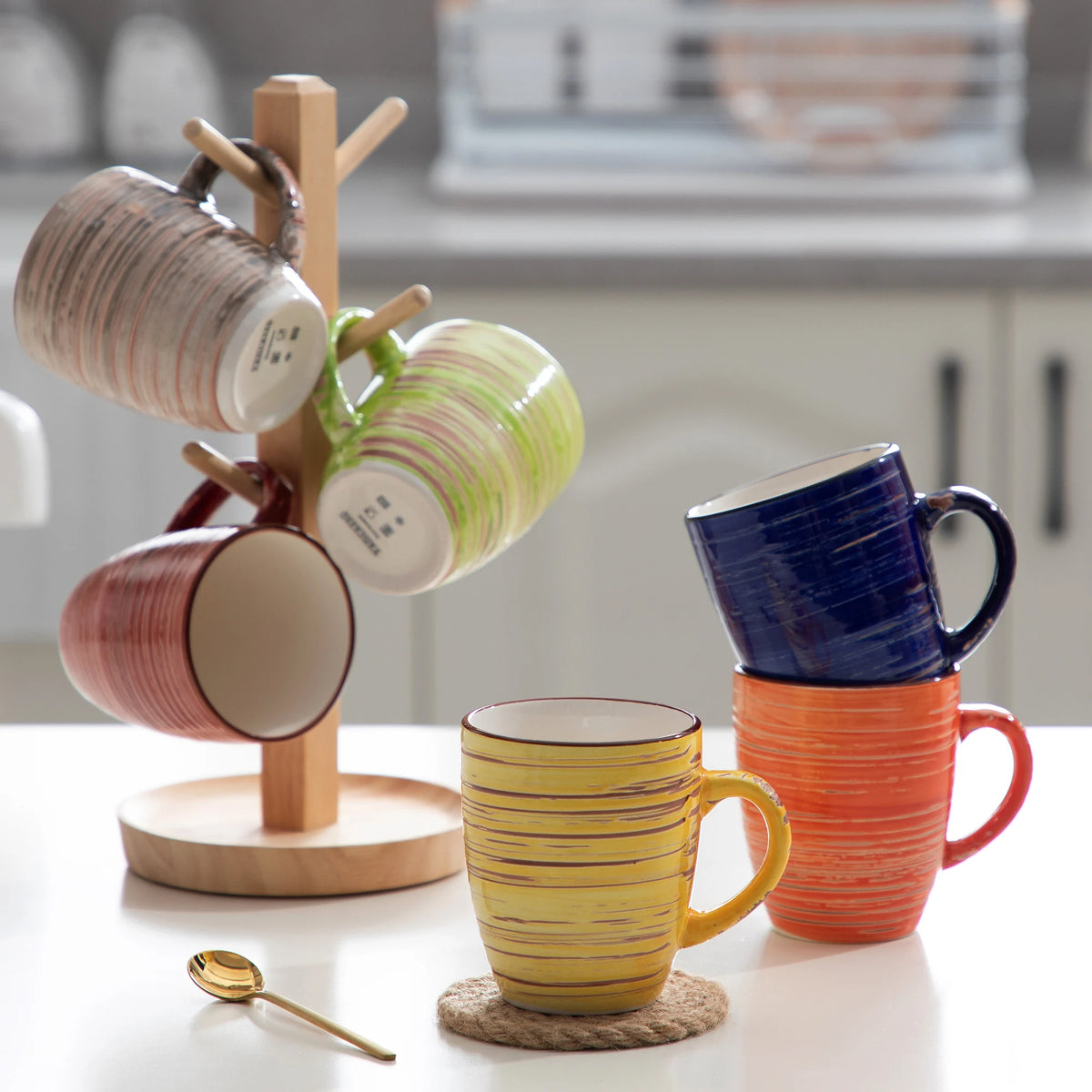 Keramik Tassen Set mit Untertassen 240ml 4er Set – Elegante Kaffeetassen im Vintage Design