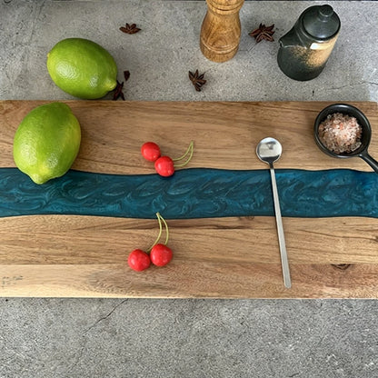 Schneidebrett Holz Epoxy Resin – Handgefertigtes Servierbrett aus Holz fuer Fleisch Kaese & Brot