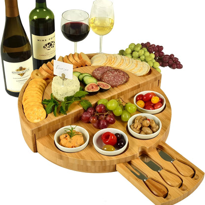 Kaesebrett Bambus mit Messer & Gabel – Grosses Servierbrett fuer Pizza Steak & Snacks
