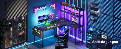 L-förmiger Gaming Schreibtisch LED Schwarz 135 cm – Eckschreibtisch mit Monitoraufsatz & Steckdosen